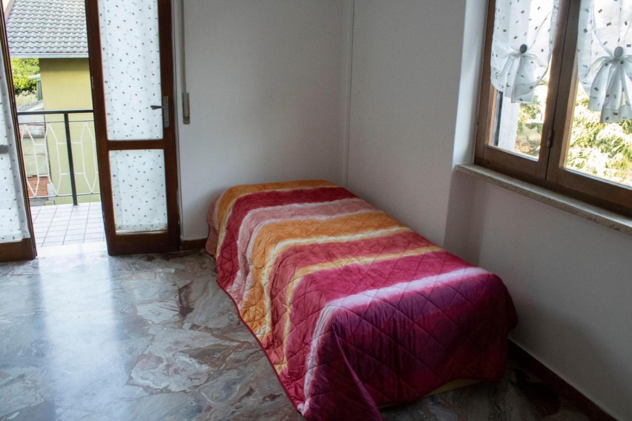 La Tana Dello Zio Gio Apartment Ендине Гаяно Екстериор снимка