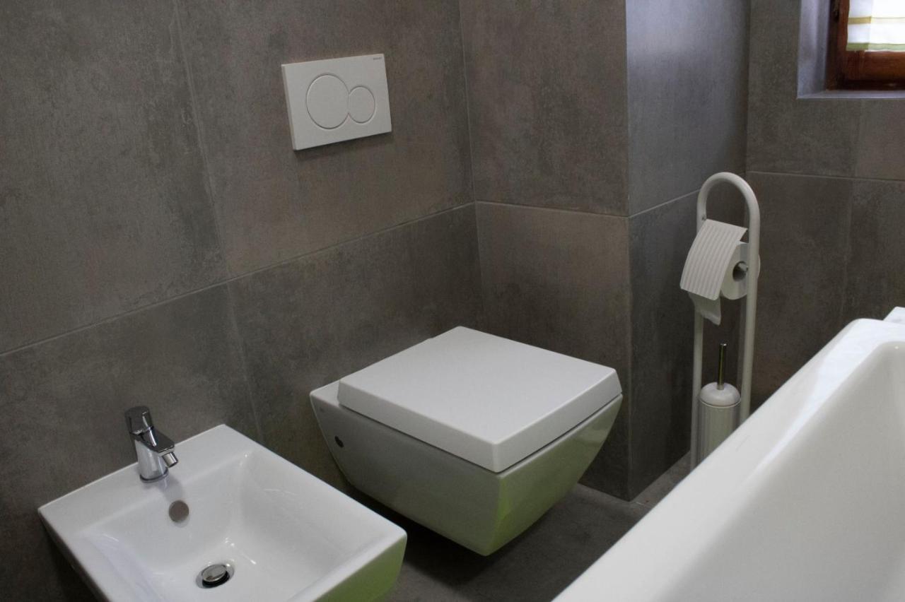 La Tana Dello Zio Gio Apartment Ендине Гаяно Екстериор снимка