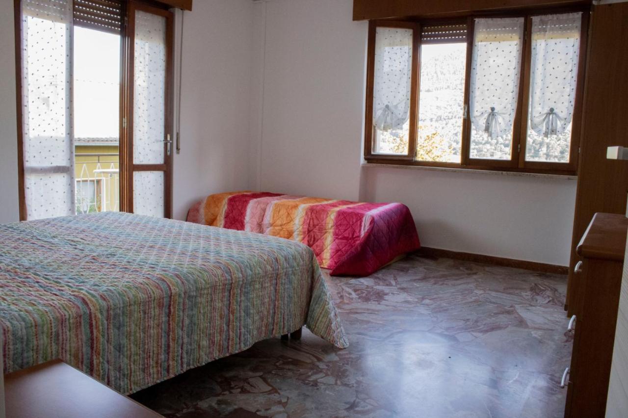 La Tana Dello Zio Gio Apartment Ендине Гаяно Екстериор снимка